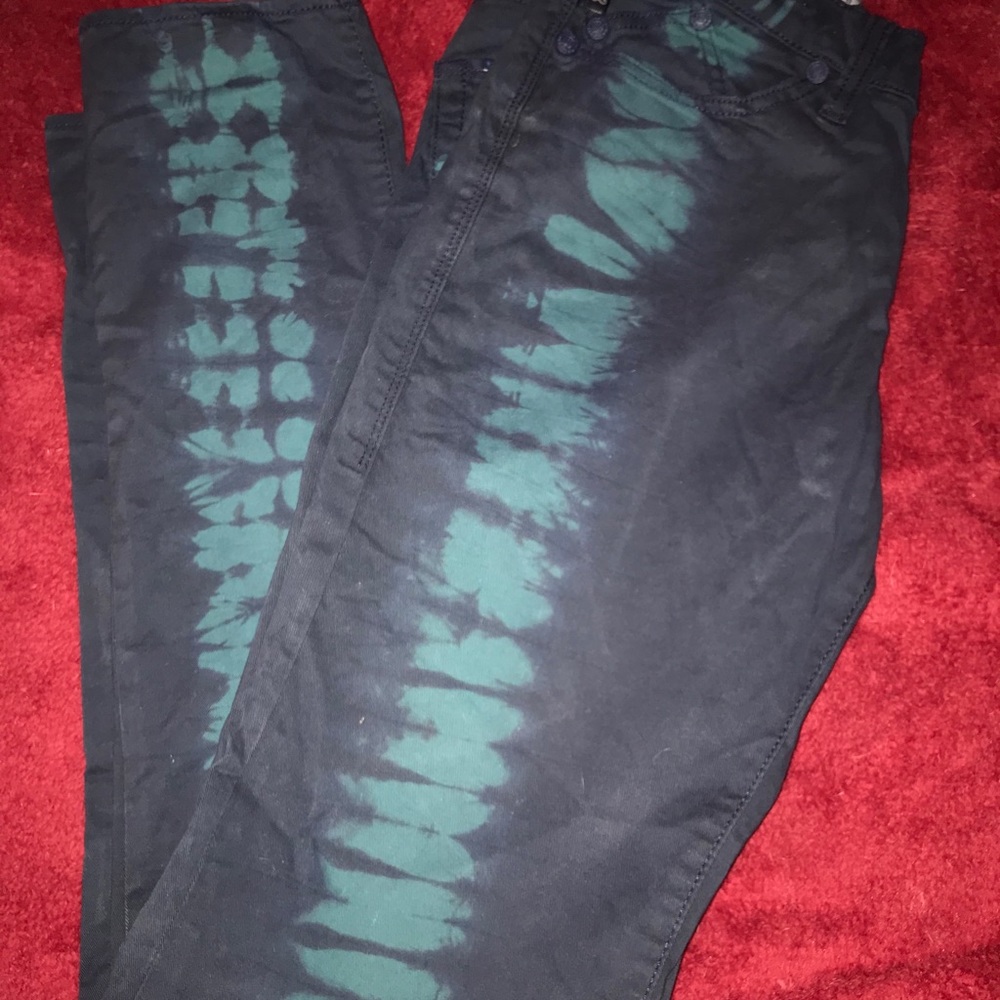 NWT Women’s ROCK & REPUBLIC Skinny Jeans Size 8